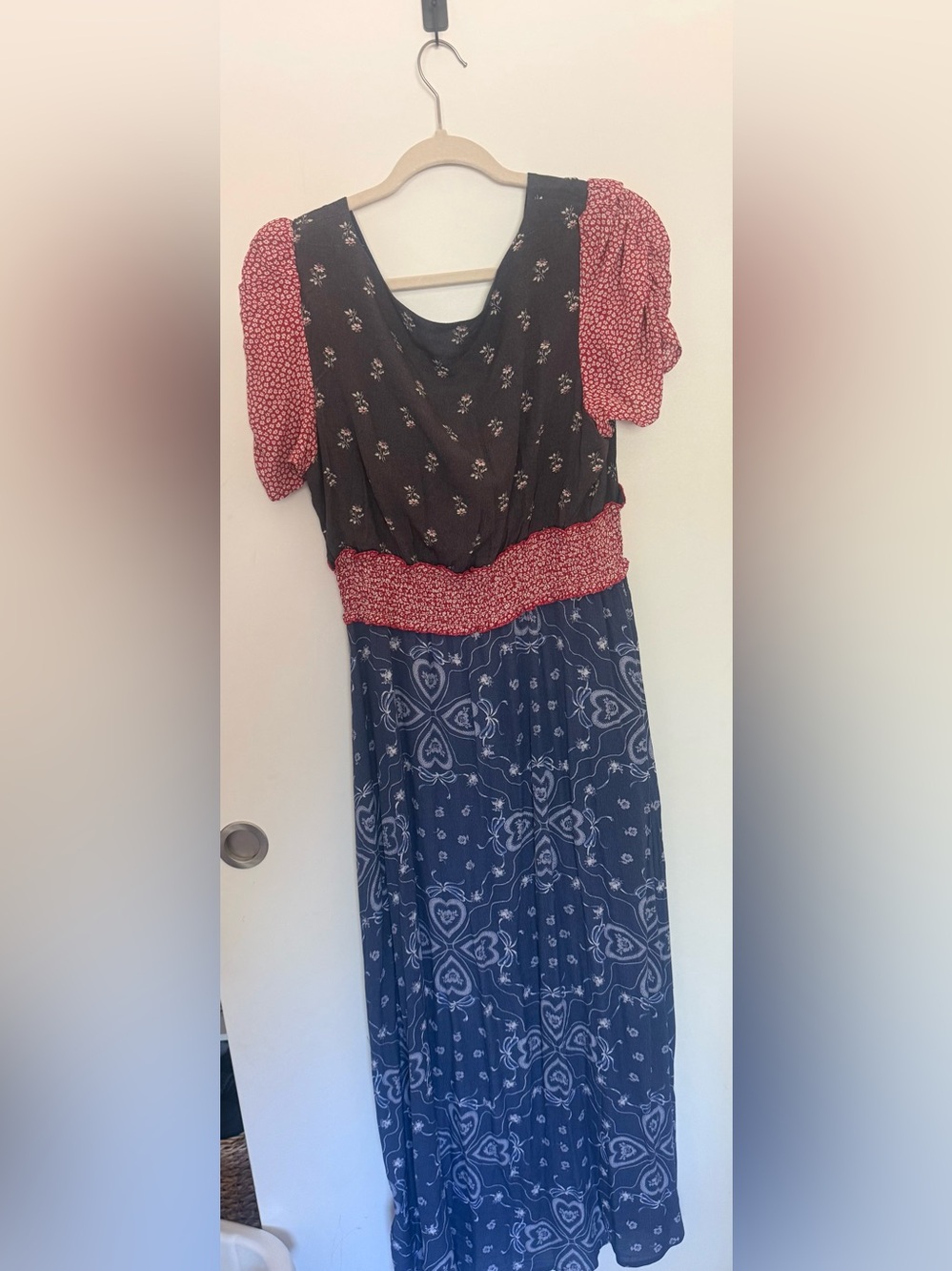 Kimchi Blue Sophia's Patchwork V Neck Dress on Days of Our Lives - Picture 4 of 6